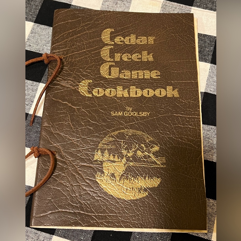 NWOT AUTOGRAPHED CEDAR CREEK GAME COOKBOOK.